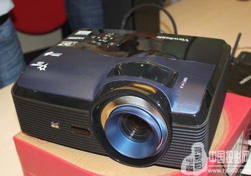 搶先曝光 優(yōu)派首款1080P混合光源投影機(jī)